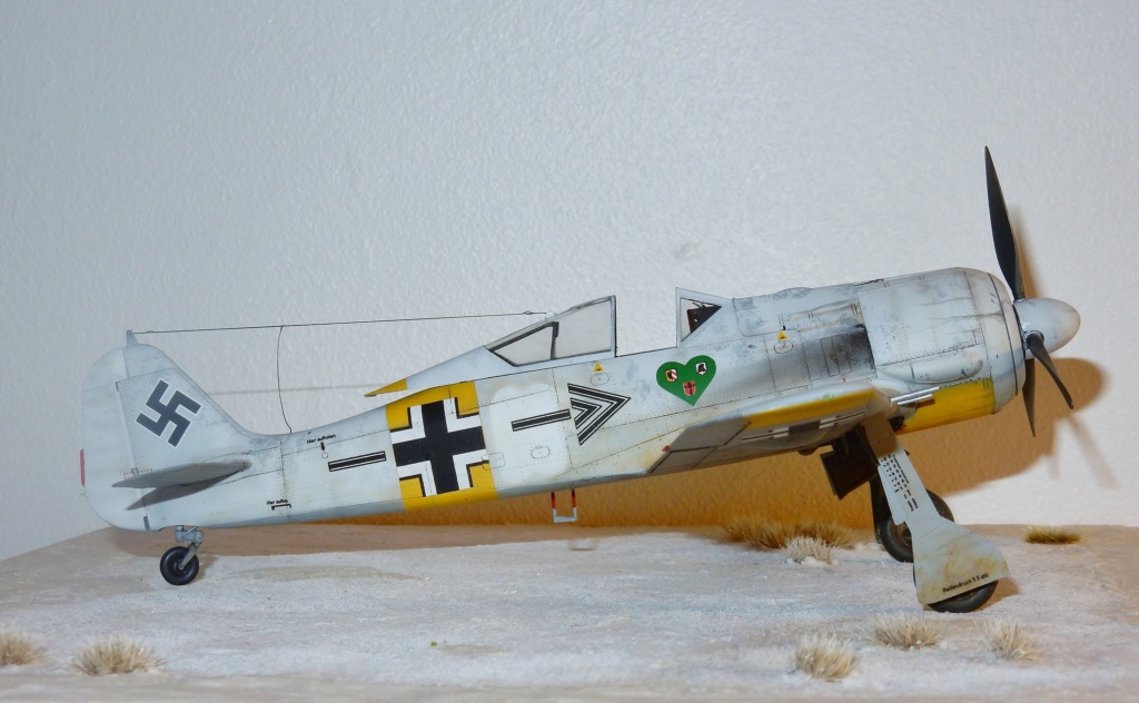 [GB Eduard] Fw 190 A-4 profipack 1/48 - Page 2 Dscn1530