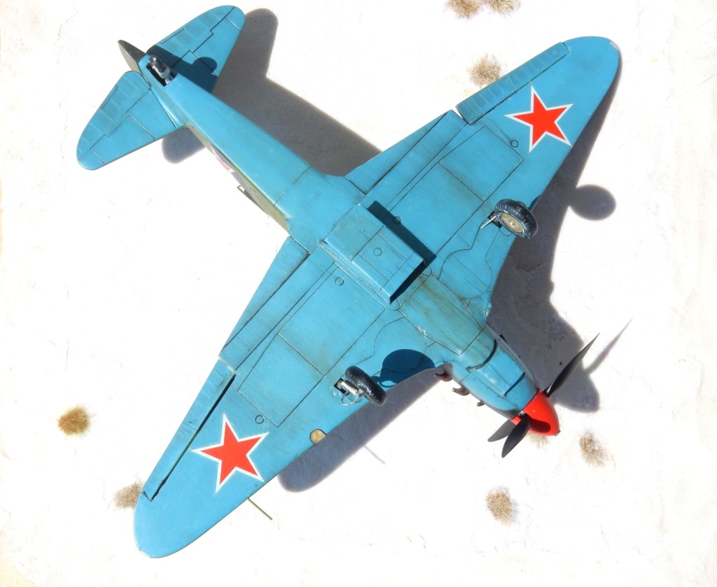 [Vitrine concours "les avions-école"] Yakovlev Yak-7V ICM 1/48 Dscn2529
