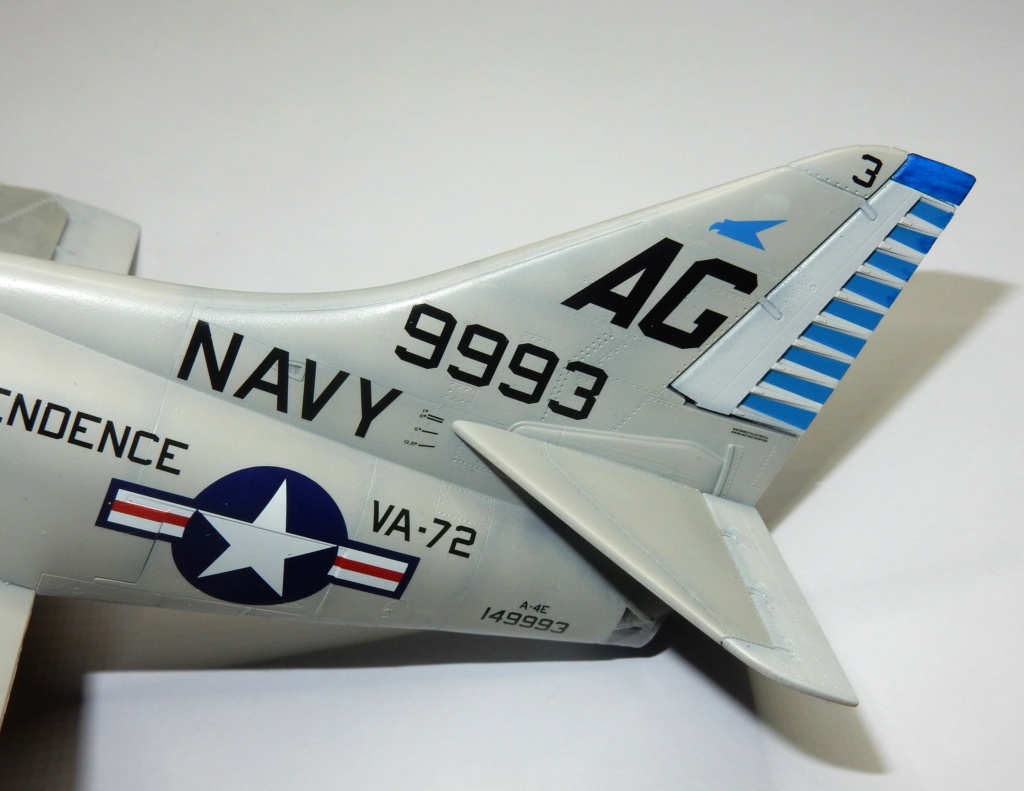 [Eduard (Hasegawa)] 1/48 - Douglas A-4E Skyhawk VA-72 "Blue-hawks" 1965   - Page 4 Dscn3634