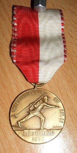 medaille suisse militaire ski???? Dscf0411