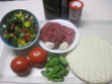 tortillas garnis de boeuf haché et légumes.photos. Tortil11