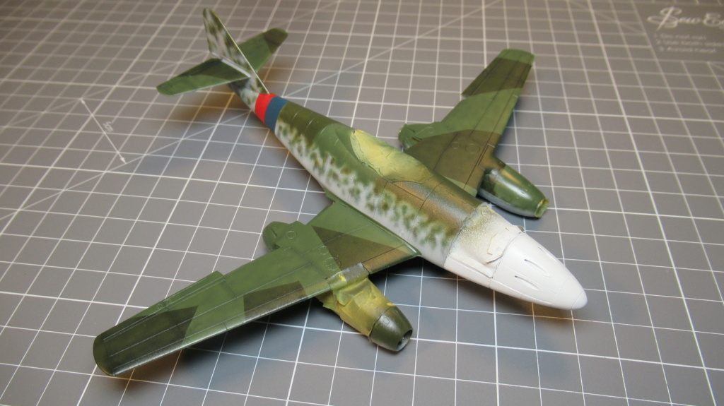 [Academy] 1/72 - Messerschmitt Me 262 A-1a Schwalbe  (me262) - Page 3 Img_3915