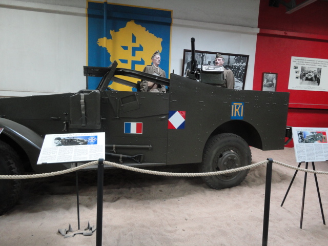 Doc sur M3A1 scout car français Visite21