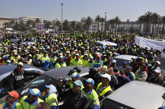 نجاح كبير للوقفة الاحتجاجية لعمال وموظفي الجماعات الحضرية  وأطر وتقنيي شركات النظافة المنضوون تحت لواء الاتحاد المغربي للشغل _dsc0310