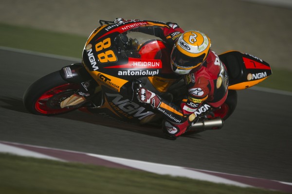 Pol Espargaró maravilla y gana la carrera de Moto2 en Qatar Cardus10