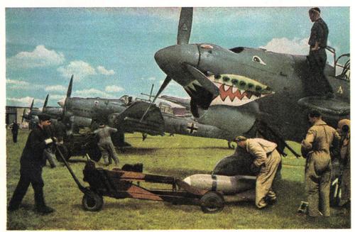 Images du groupe World War II in Original Color - Page 3 3d8cd610