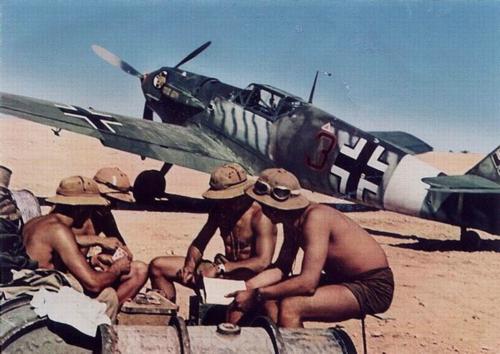 Images du groupe World War II in Original Color - Page 3 72059110
