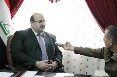 لقاء مدير الدائرة مع صحيفة السفير وفضائية بغداد Img_5712