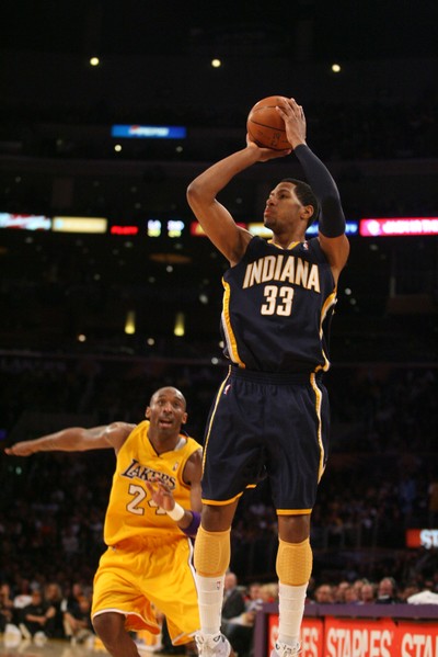 Reggie miller a 3 pts welcome to indiana - Page 2 Danny-10