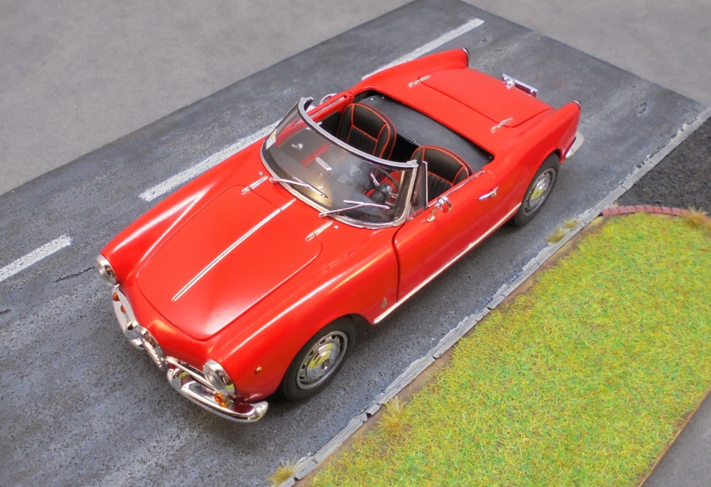 1955-1960 Alpha Romeo Giulietta Spider (Italeri) 08614