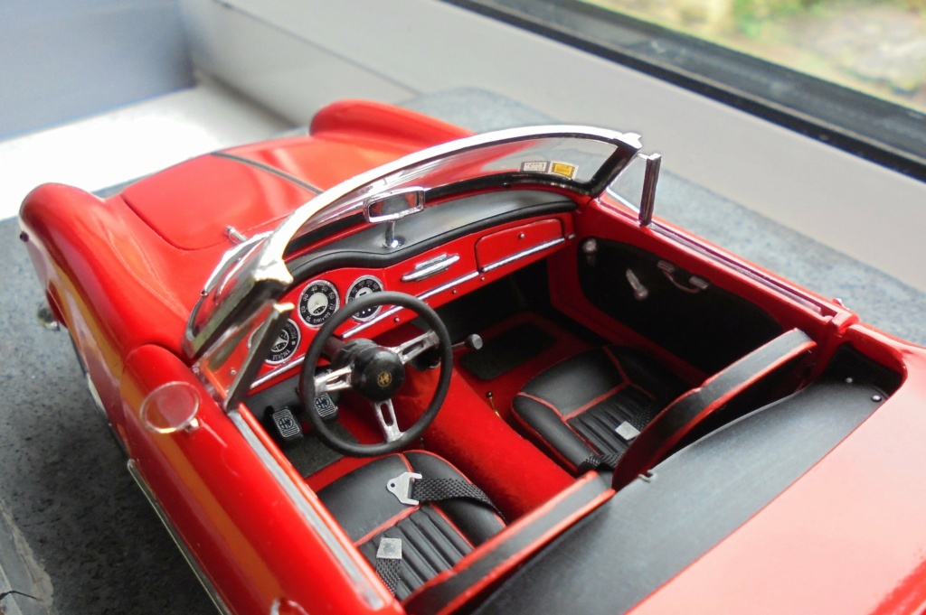 1955-1960 Alpha Romeo Giulietta Spider (Italeri) 10213