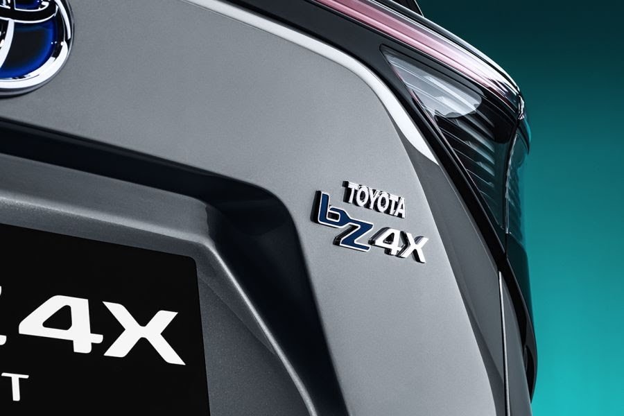 Toyota bZ4X Concept : ce SUV électrique gagnera en autonomie grâce à des panneaux solaires Toyota64