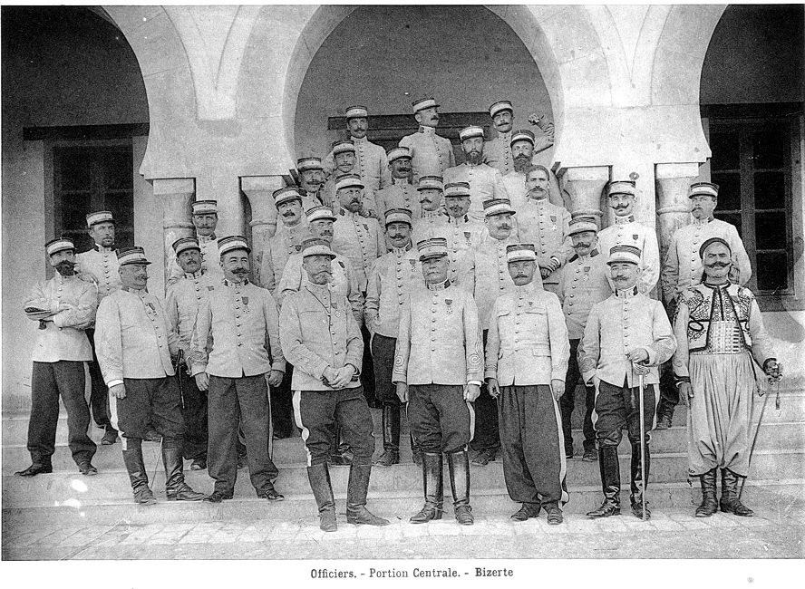 Adjudant et zouaves du 15e BTZ  1911-111