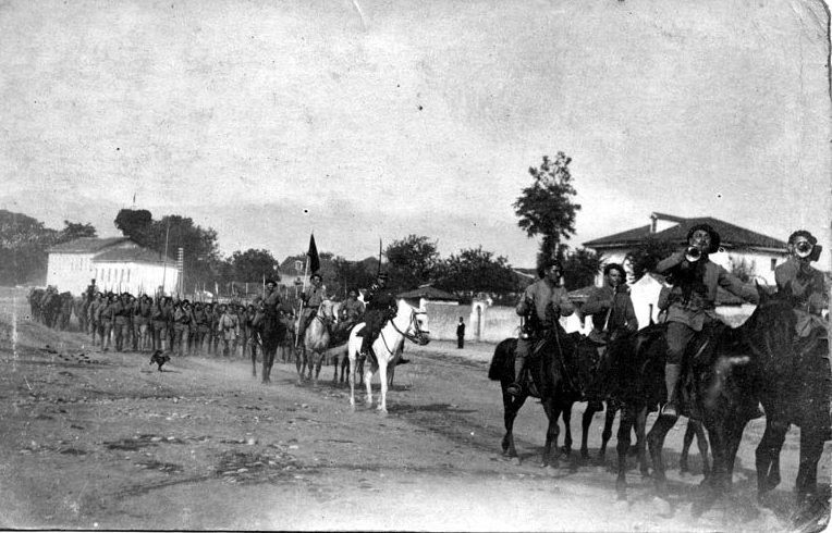 Un poilus avec des Houzeaux de cavalerie 1918-110