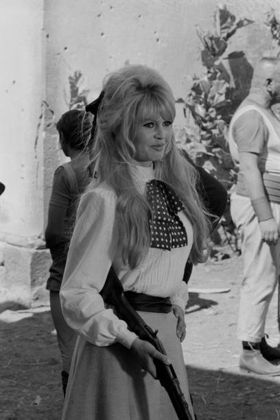 1965 - 1er février 1965: Brigitte Bardot sur le tournage du film 'Viva Maria' Getty420