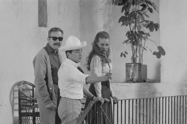 1965 - 1er février 1965: Brigitte Bardot sur le tournage du film 'Viva Maria' Gfkzqg12