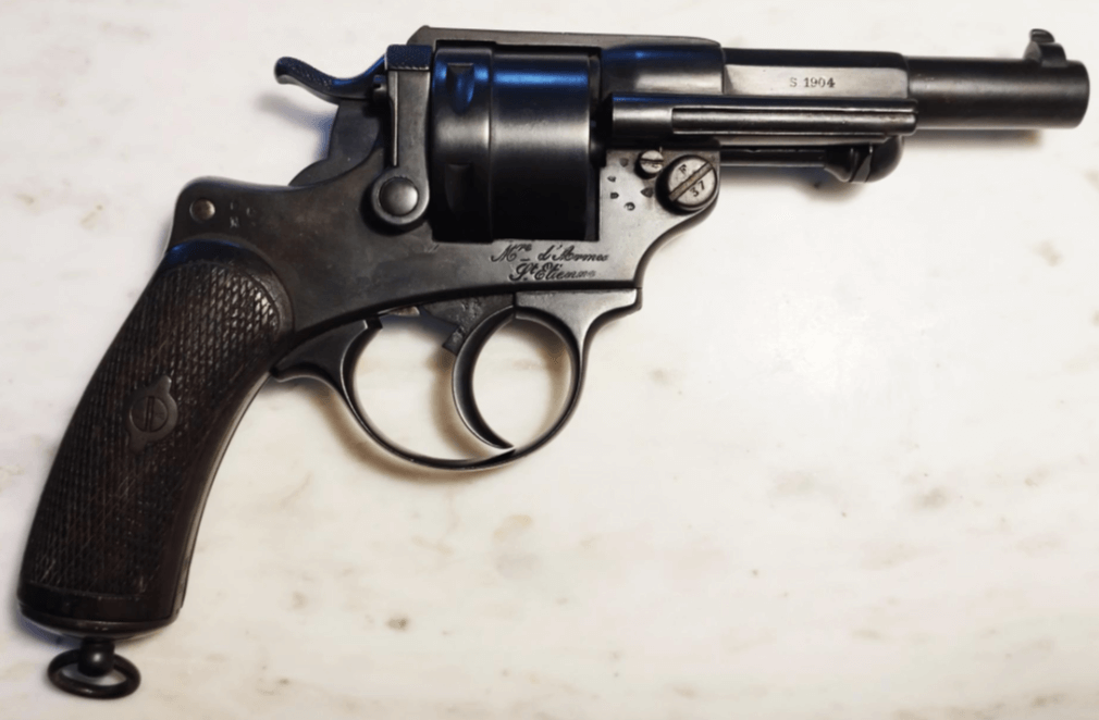 Revolver 11mm modèle 1873 bronzé Revolv10