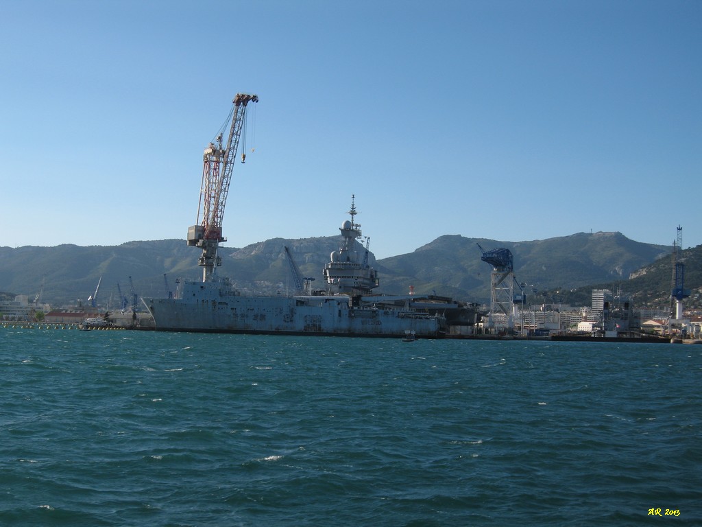 [Les Ports Militaires de Métropole] Visite de la rade de Toulon - Page 4 Sd_05_17