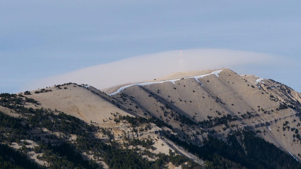 Quand le Ventoux... P1002517