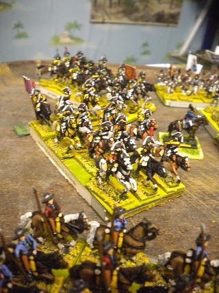 Guidons et étendards de la cavalerie anglaise Dscn2312