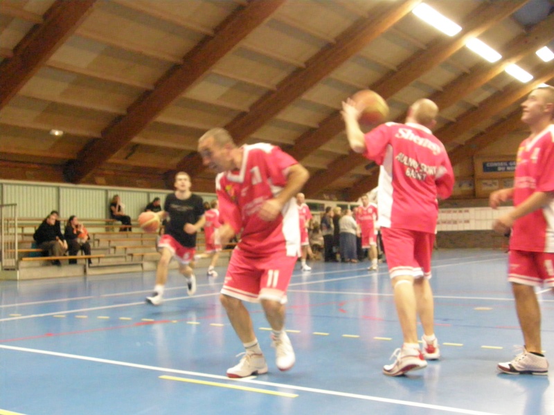 MATCH SENIORS MASC B - ESTREUX DU 18/10/08 VICTOIRE 62 -53 Pa180031