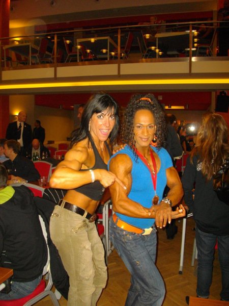 Marie Pierre Ripert 1ere Pro Figure IFBB Française. Marie211