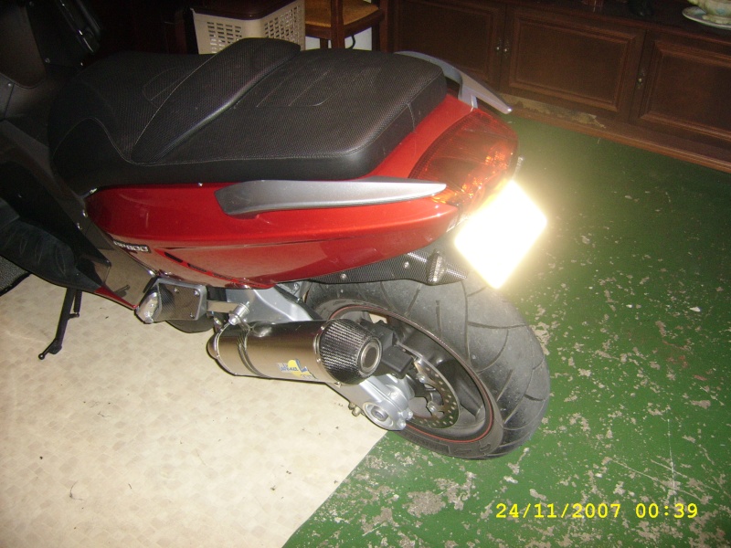 Ma moto GP800 (photo garde boue AV modifié) Ssa50119