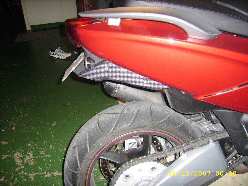 Ma moto GP800 (photo garde boue AV modifié) Ssa50120