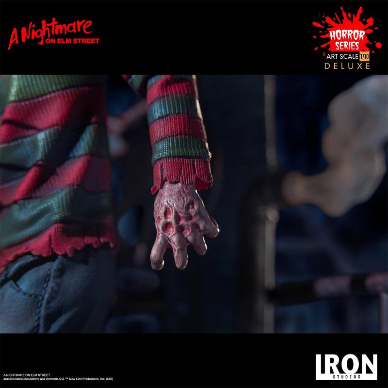 IRON STUDIOS : A Nightmare On Elm Street – Freddy Krueger Statue A_nigh17