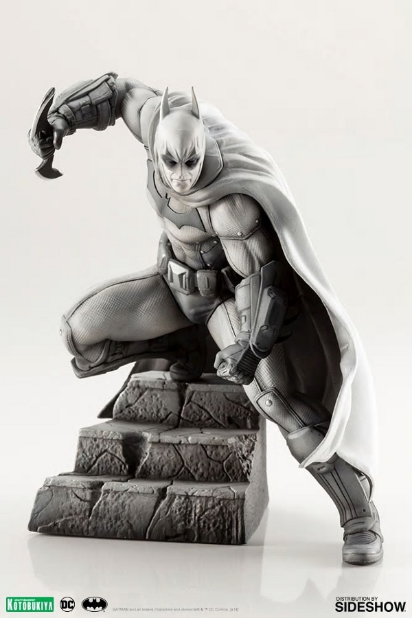 BATMAN ARTFX 1:10 - Arkham City 10th Anniversary Batman23
