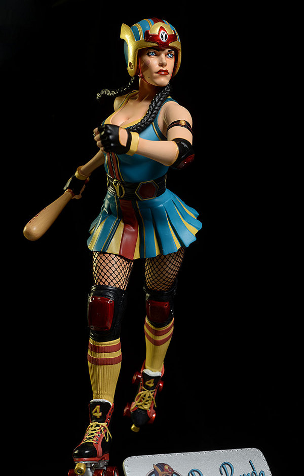 BOMBSHELLS: BIG BARDA STATUE Big-ba14