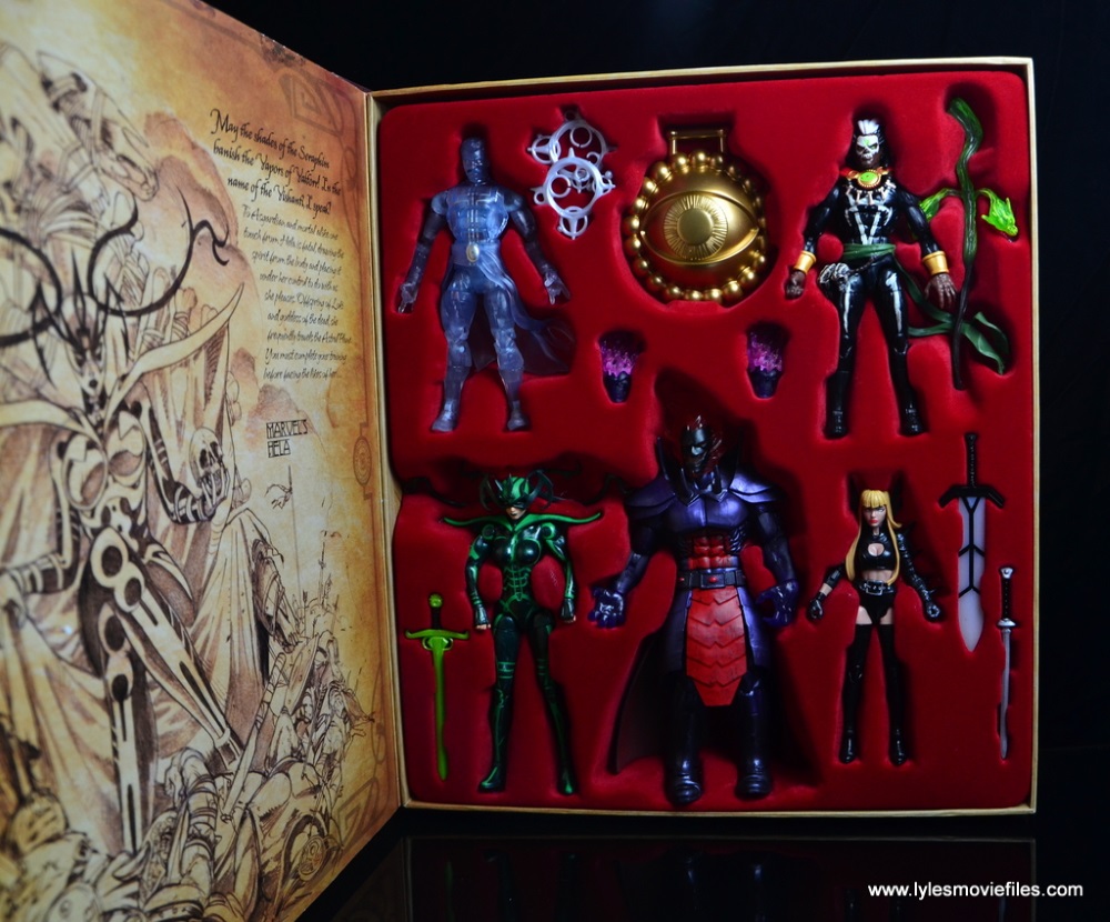 HASBRO : Marvel Legends - Doctor Strange Book Of Vishanti SDCC Exclusive Set - 2015 Book_o14