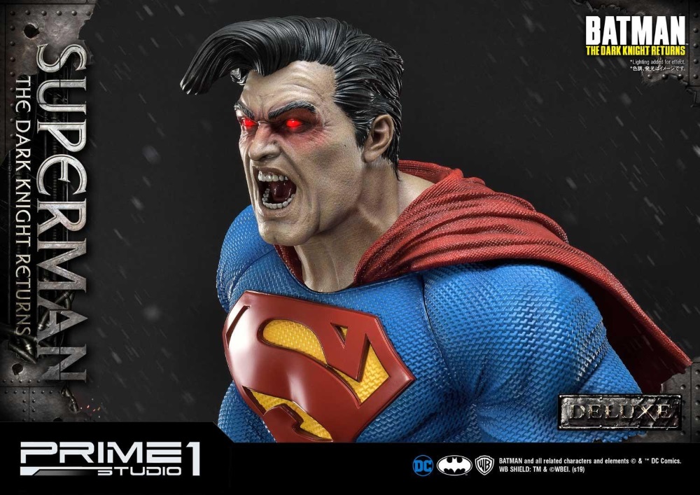 The Dark Knight Returns – Superman 1/3 Scale Statue Dark-k24