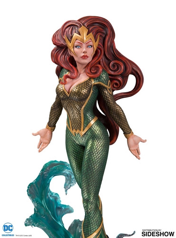 COVER GIRLS: MERA STATUE Dc-cov12