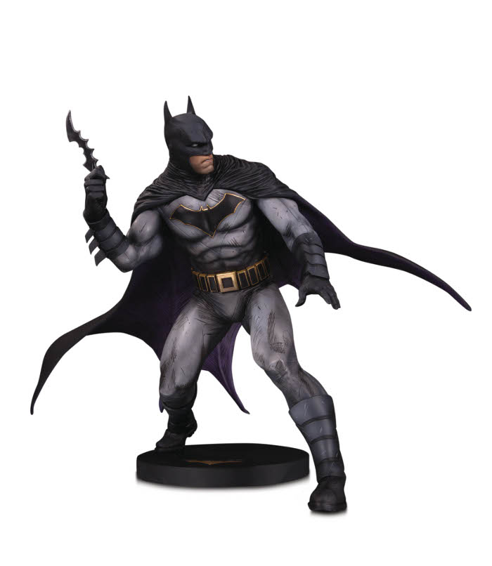 DC DESIGNER SERIES BATMAN BY OLIVIER COIPEL STATUE Dc-des11