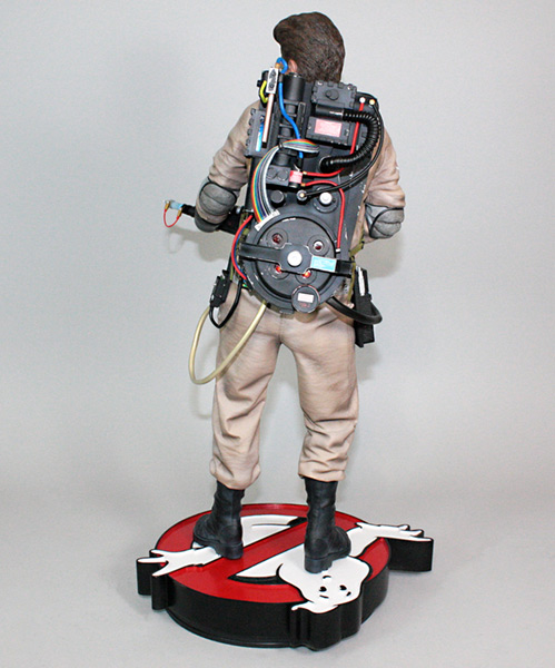 HCG - GHOSTBUSTERS : SPENGLER 1:4 Scale  Egon-e10