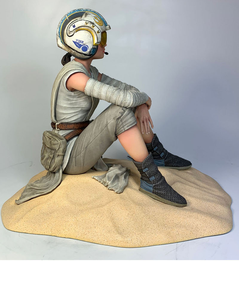 REY DREAMER STATUE Gentle12