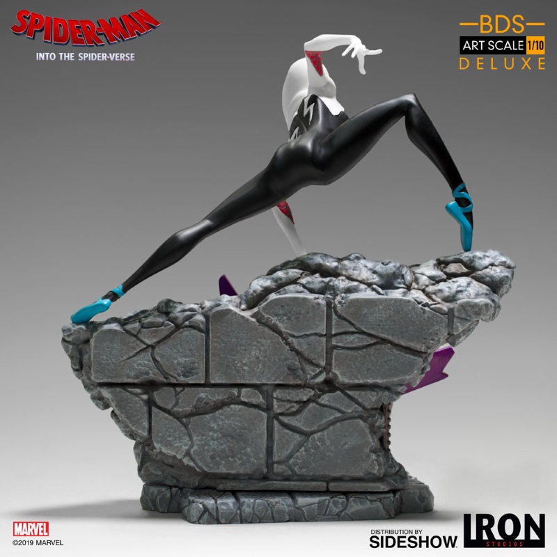 IRON STUDIOS : Gwen Stacy 1/10 statue Gwen_s11