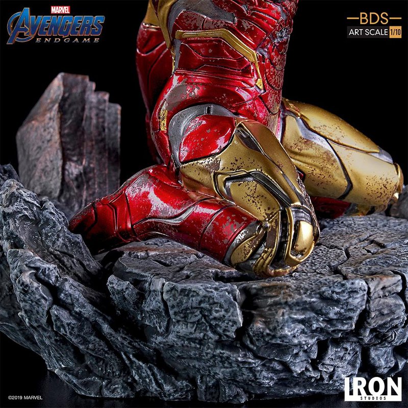 IRON STUDIOS : Avengers: Endgame – “I Am Iron Man” 1/10 Scale Battle Diorama Statue Iron-s75