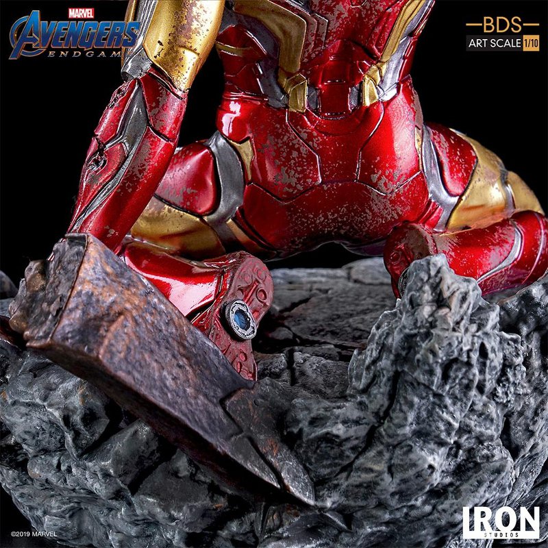 IRON STUDIOS : Avengers: Endgame – “I Am Iron Man” 1/10 Scale Battle Diorama Statue Iron-s77