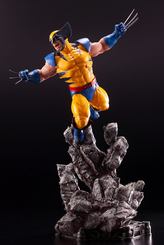 WOLVERINE Fine Art Statue  Koto-210