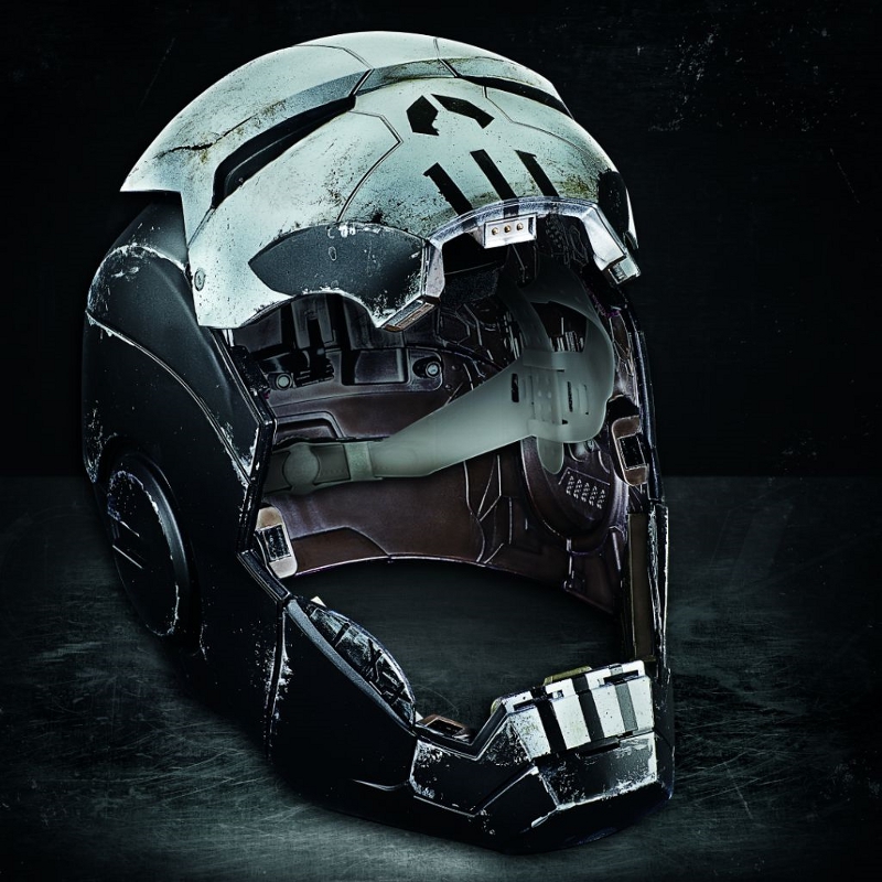 HASBRO : Marvel Legends Gamerverse Punisher War Machine Wearable Helmet Replica Marvel13