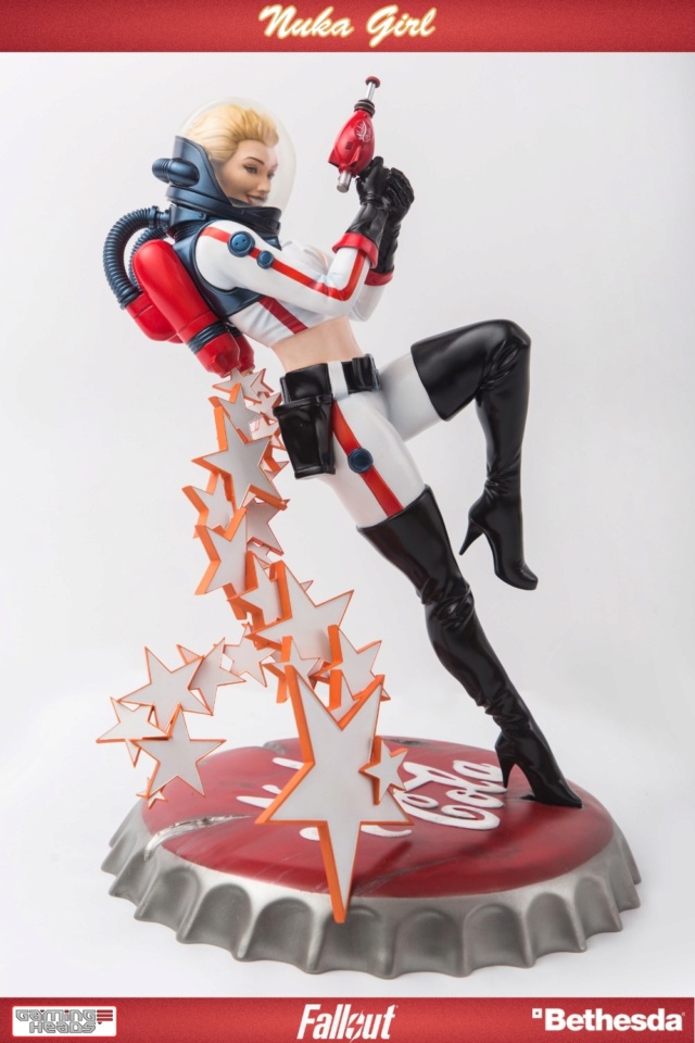 GAMING HEADS : Fallout – Nuka Cola Girl Statue Nuka-c12