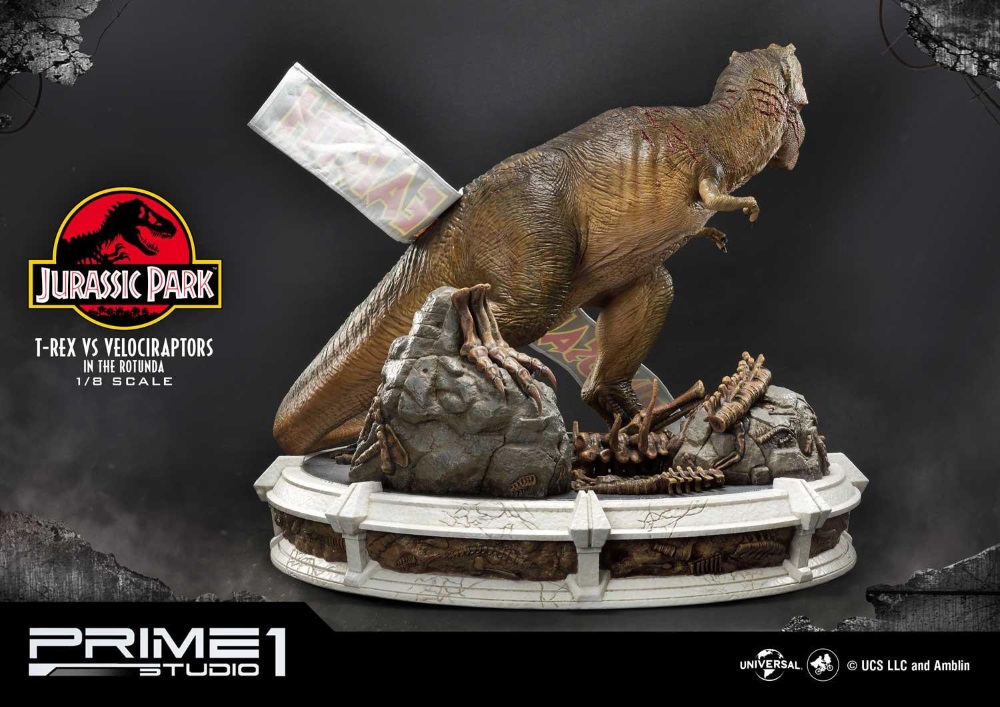 Jurassic Park T-Rex vs Velociraptors in the Rotunda 1/8 scale Statue Prime-95