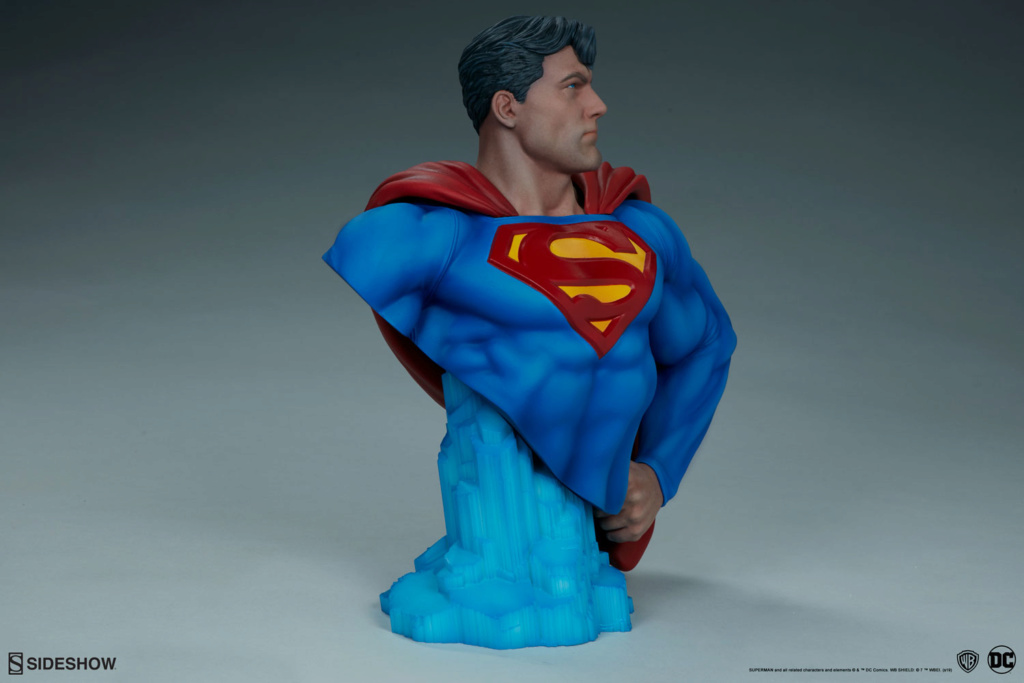SUPERMAN Bust Superm31