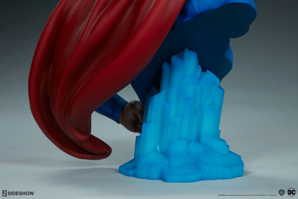 SUPERMAN Bust Superm37