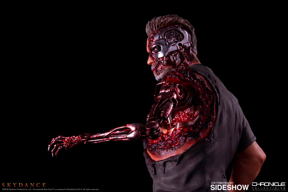 Chronicle Collectibles : Terminator: Dark Fate - T-800 1/4 scale Statue  T-800_10