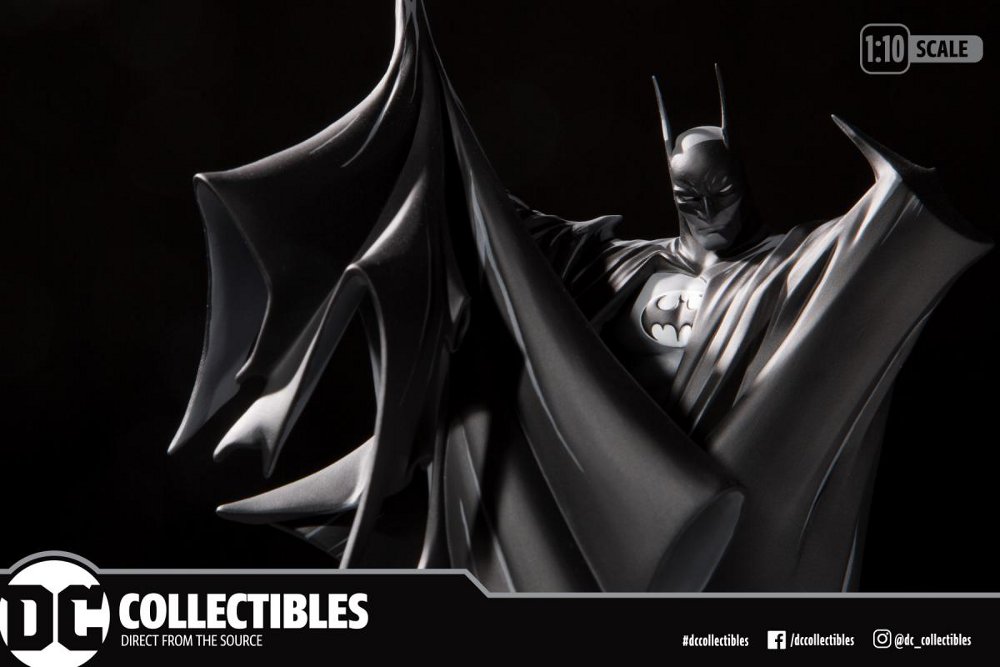 BATMAN BLACK & WHITE #100 : Todd McFarlane  Todd-m14