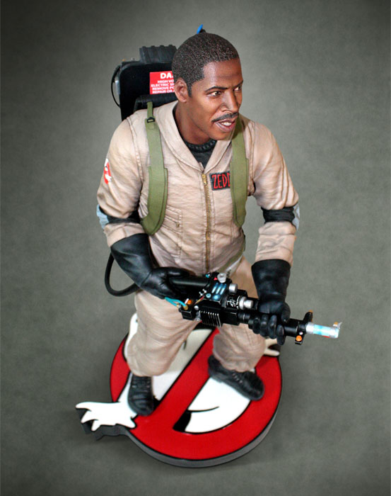 HCG - GHOSTBUSTERS : Zeddemore 1:4 Scale  Winsto17