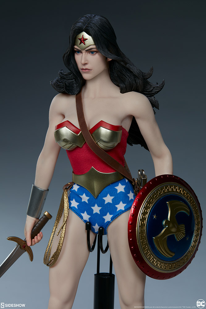 Wonder Woman Sixth Scale Figure Wonder21